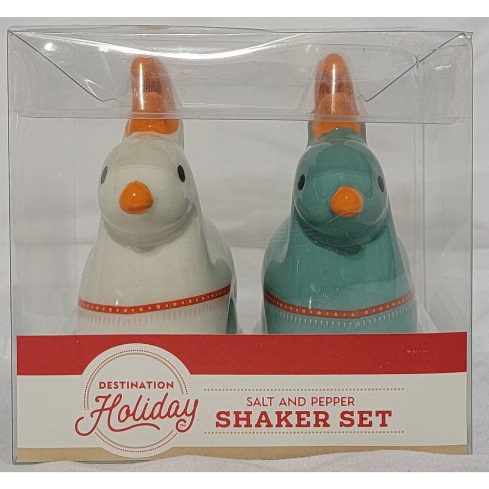 NEW DESTINATION HOLIDAY Salt and Pepper Shaker Set Reindeer